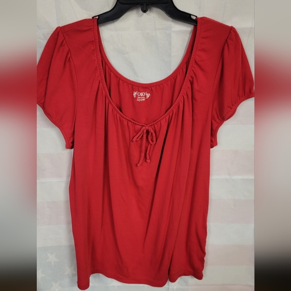 Cato 22/24W Red Scoop Neck W Tie Accent